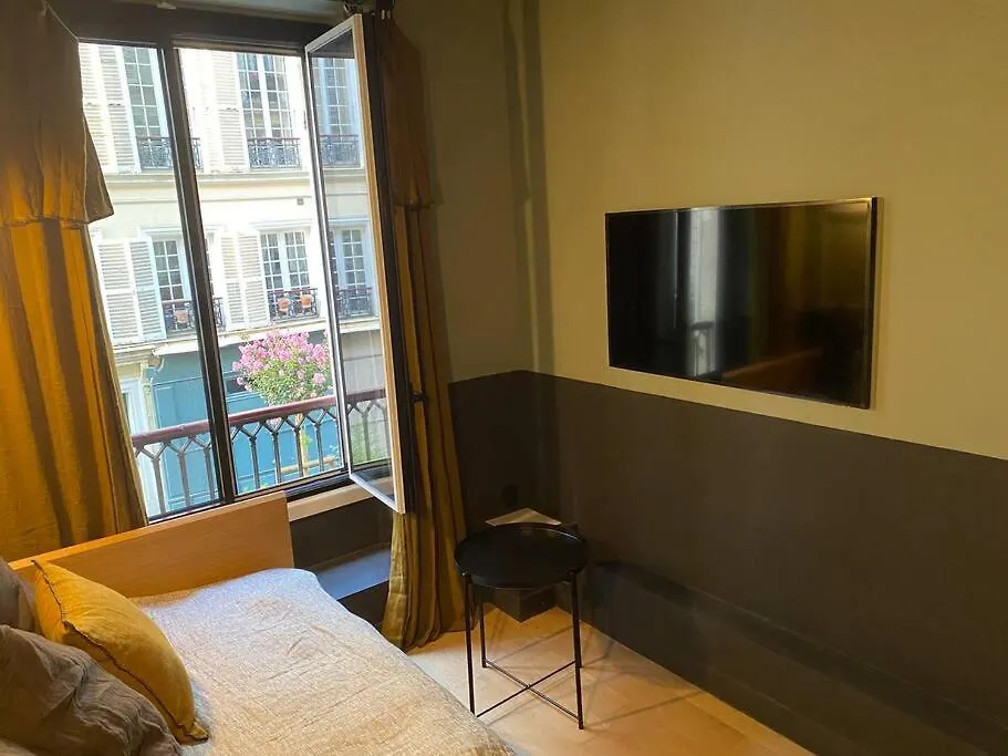 Quartier Rue Des Martyrs 9Th Apartment Paris 0*,  France